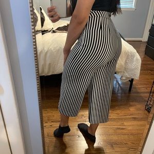 EXPRESS S 4  White & Black Striped Pants High Rise